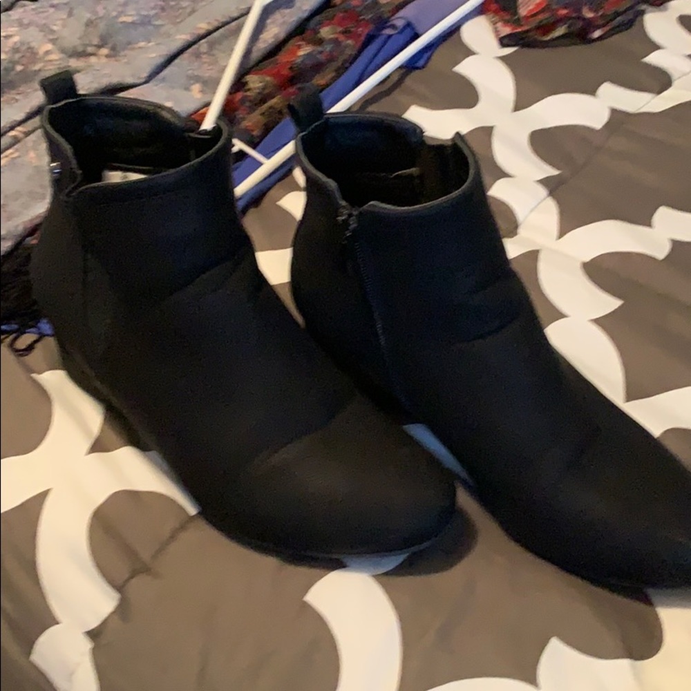 Ankle boots